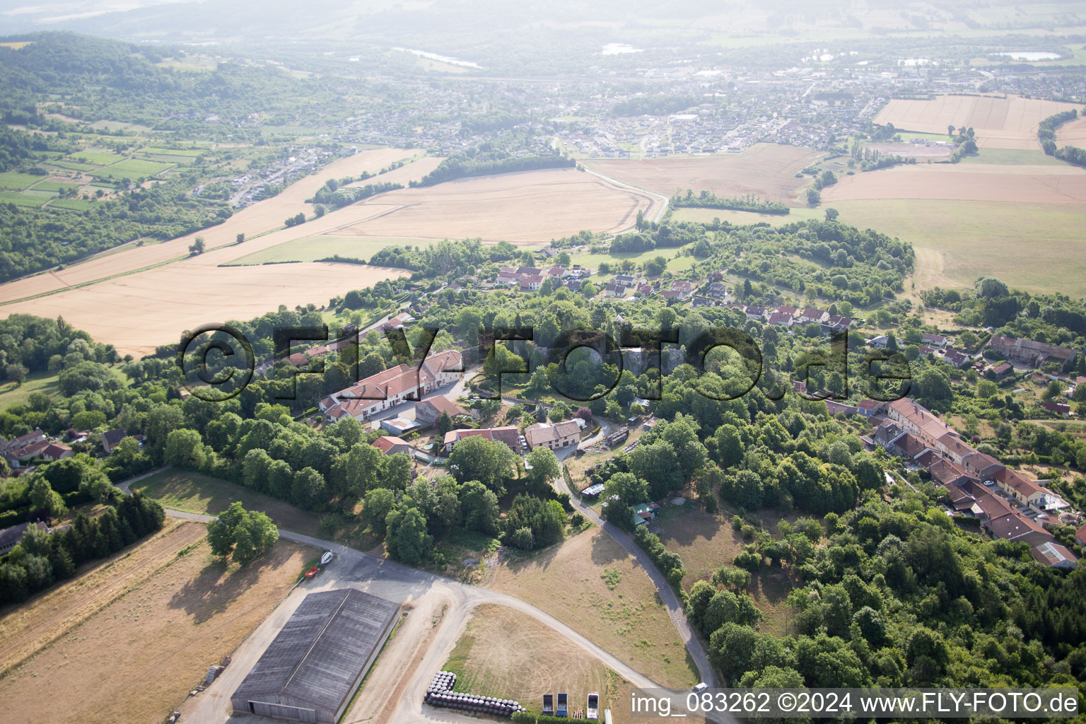 Schrägluftbild von Prény im Bundesland Meurthe-et-Moselle, Frankreich