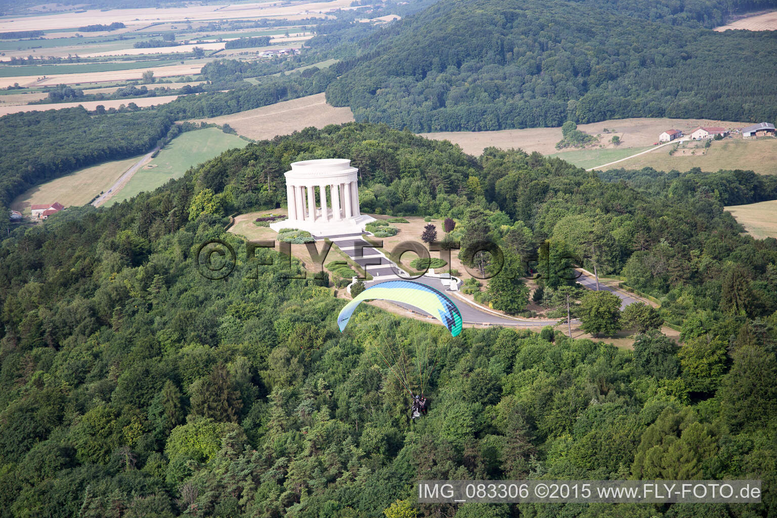 Montsec, Amerikanisches Kriegerdenkmal im Bundesland Meuse, Frankreich aus der Luft