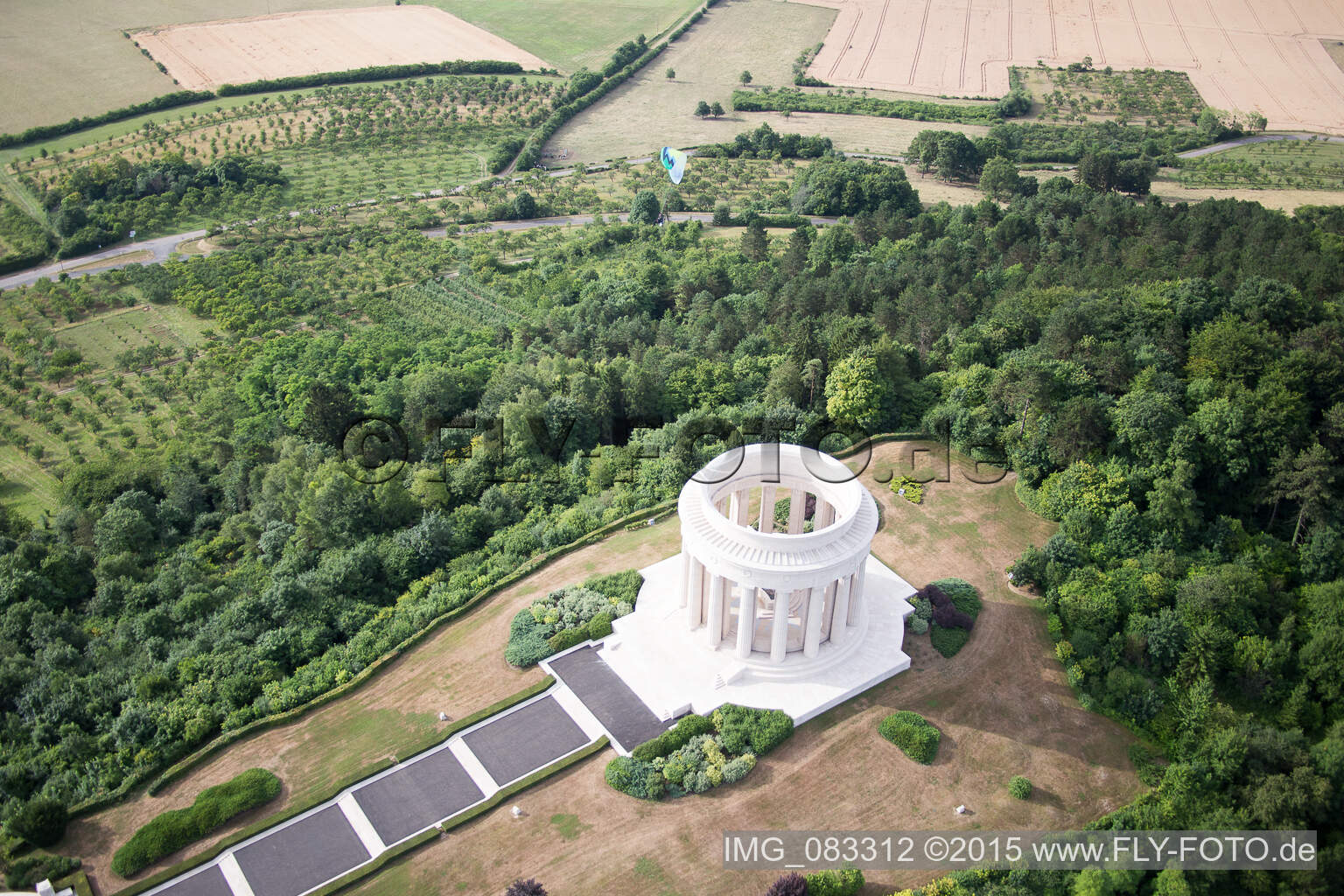 Drohnenaufname von Montsec, Amerikanisches Kriegerdenkmal im Bundesland Meuse, Frankreich