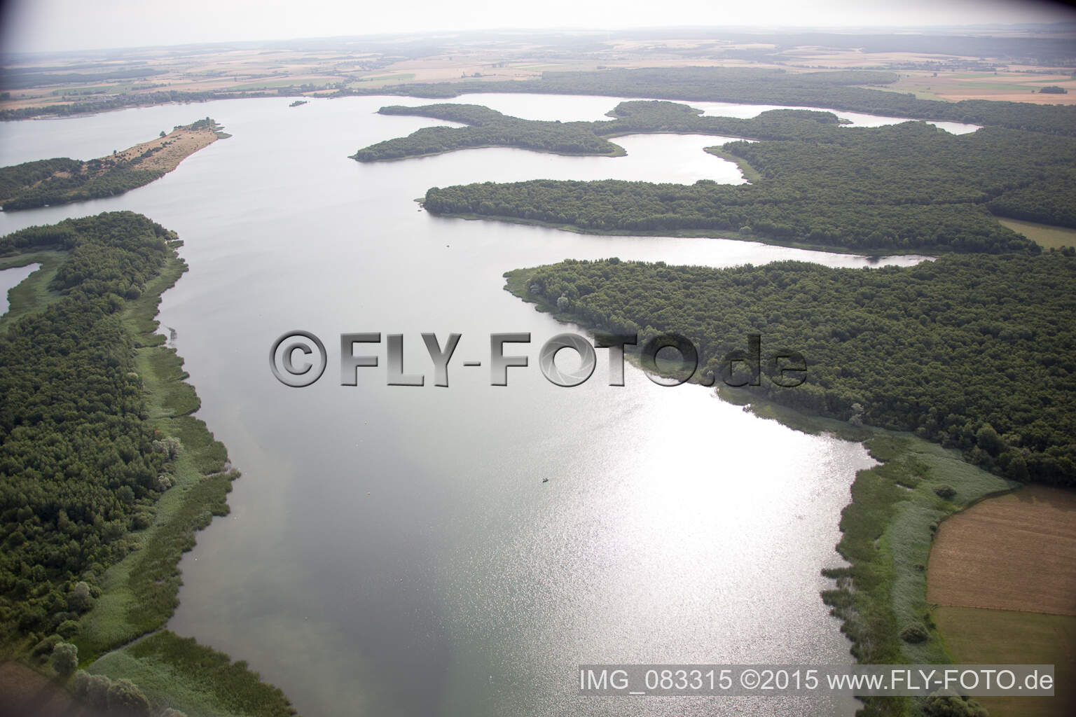 Luftbild von Lac de Madine in Buxières-sous-les-Côtes im Bundesland Meuse, Frankreich