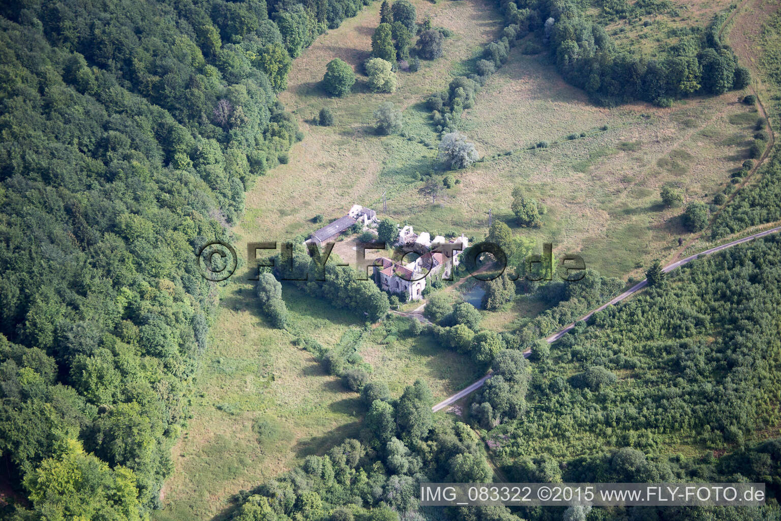 Luftbild von Abbay de L'Etanche in Lamorville im Bundesland Meuse, Frankreich