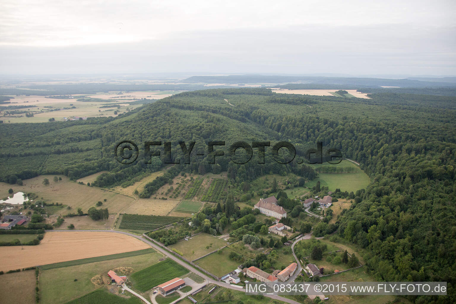 Luftaufnahme von Geville im Bundesland Meuse, Frankreich