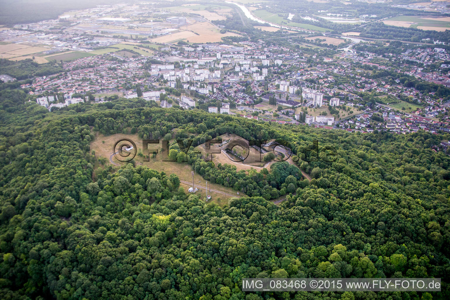 Luftbild von Bunker/Fort N von Toul im Bundesland Meurthe-et-Moselle, Frankreich