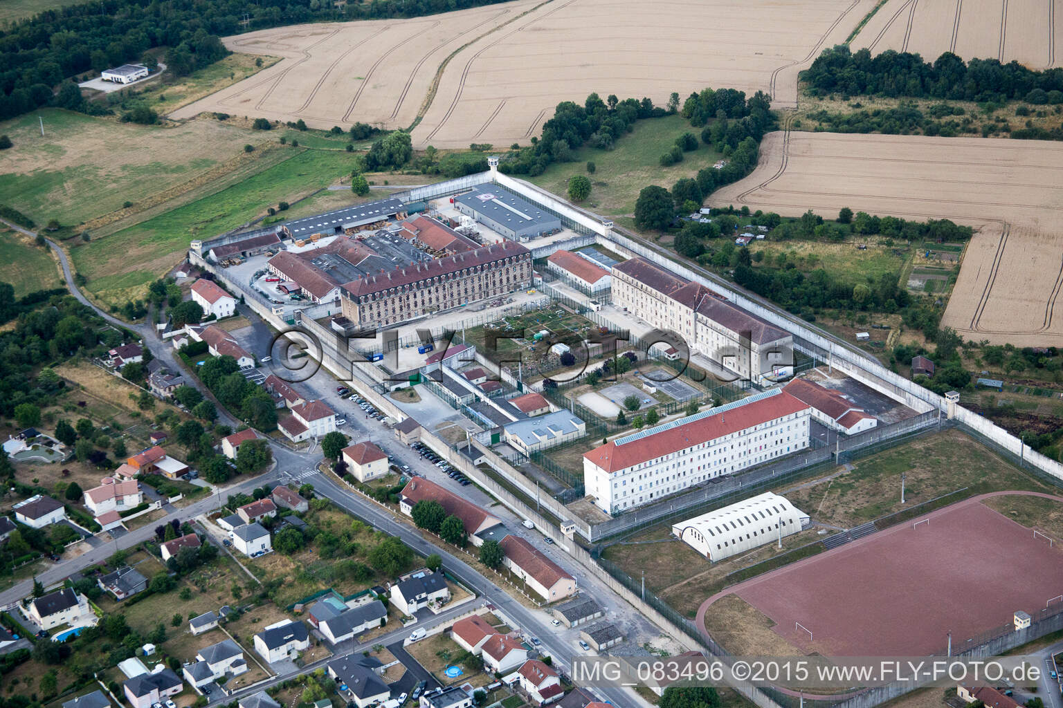 Gebäudekomplex der französischen Militär- Kaserne des 516th Eisenbahn Regiments in Ecrouves in Grand Est in Toul im Bundesland Meurthe-et-Moselle, Frankreich