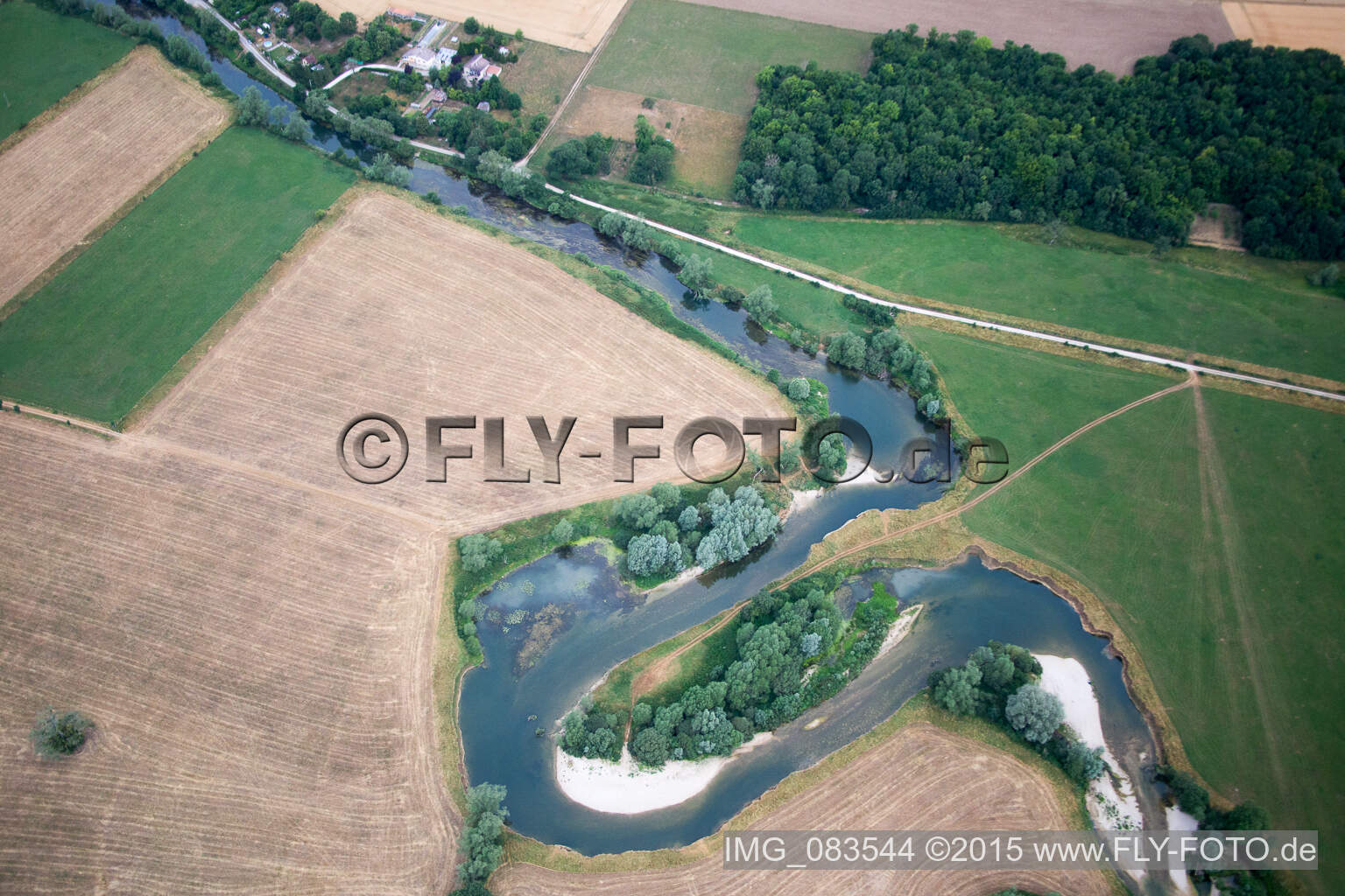 Luftaufnahme von Ourches-sur-Meuse, Frankreich