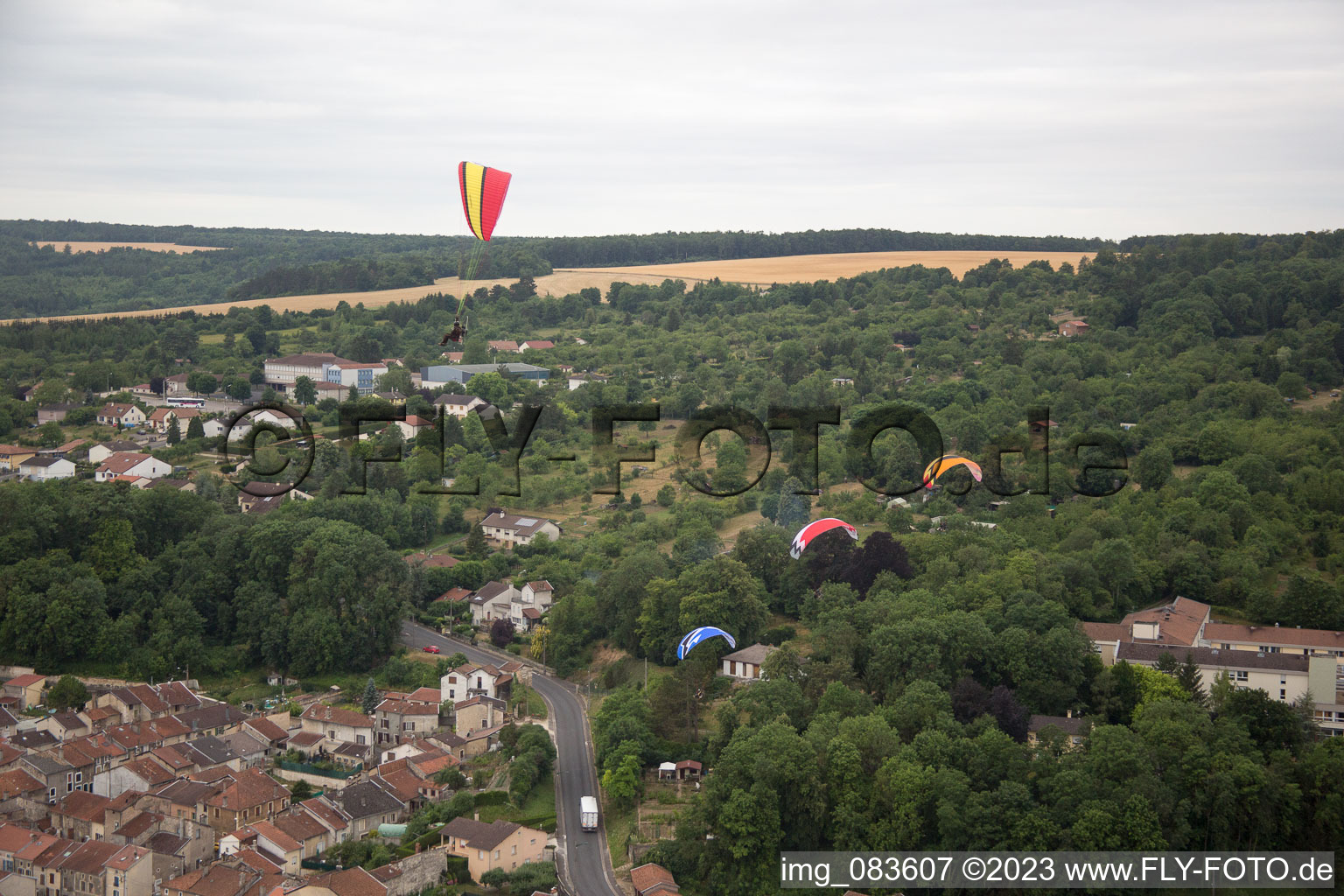 Vaucouleurs im Bundesland Meuse, Frankreich aus der Drohnenperspektive