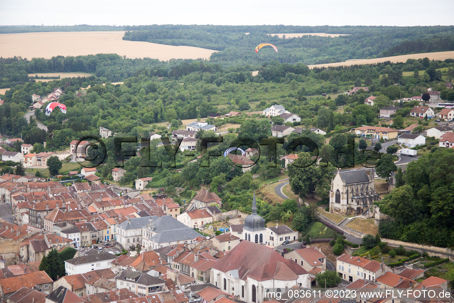 Luftaufnahme von Vaucouleurs im Bundesland Meuse, Frankreich
