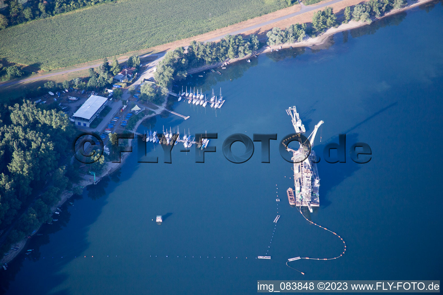 Luftaufnahme von Wörth am Rhein, Hafen im Ortsteil Maximiliansau im Bundesland Rheinland-Pfalz, Deutschland