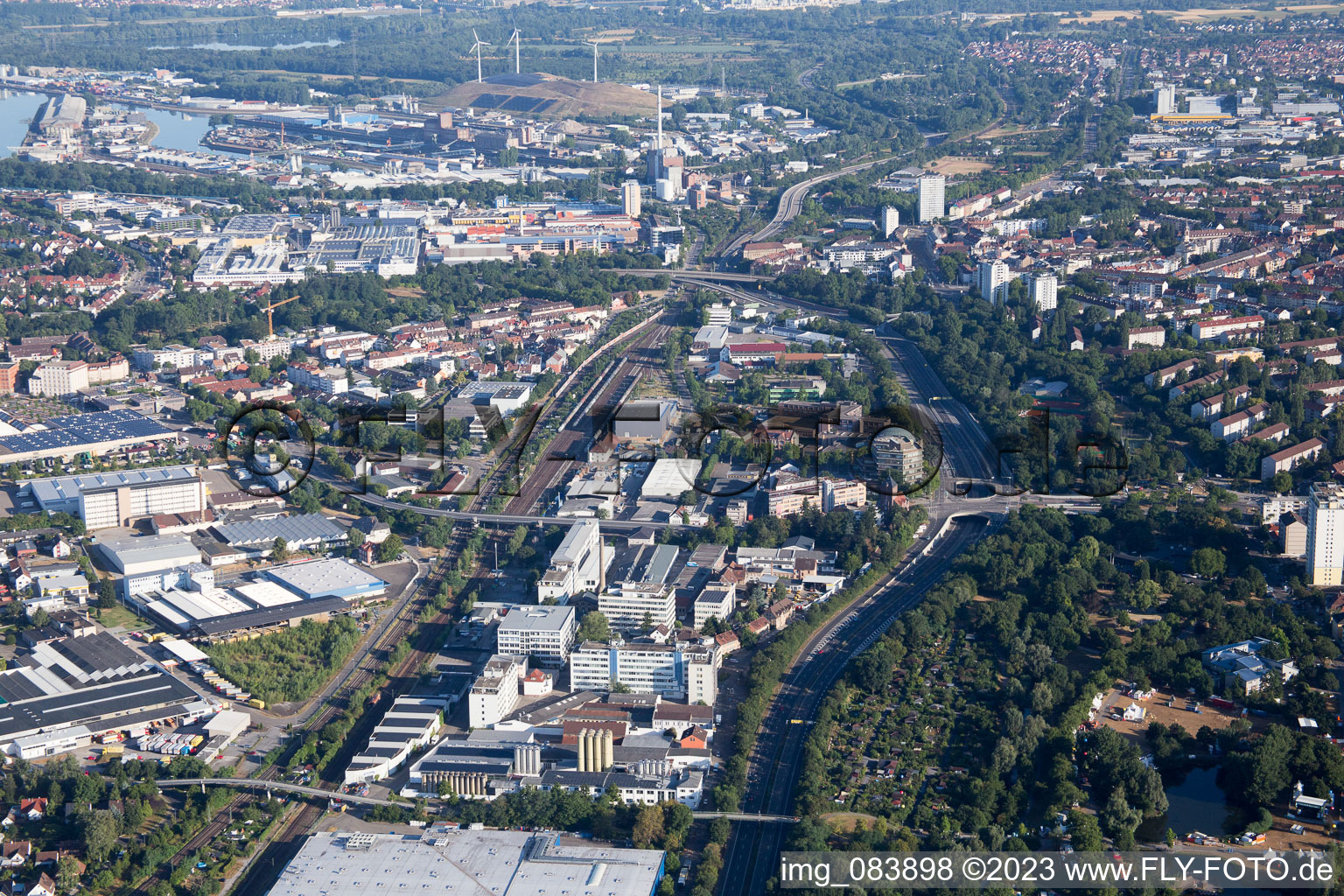 Luftbild von Ortsteil Grünwinkel in Karlsruhe im Bundesland Baden-Württemberg, Deutschland