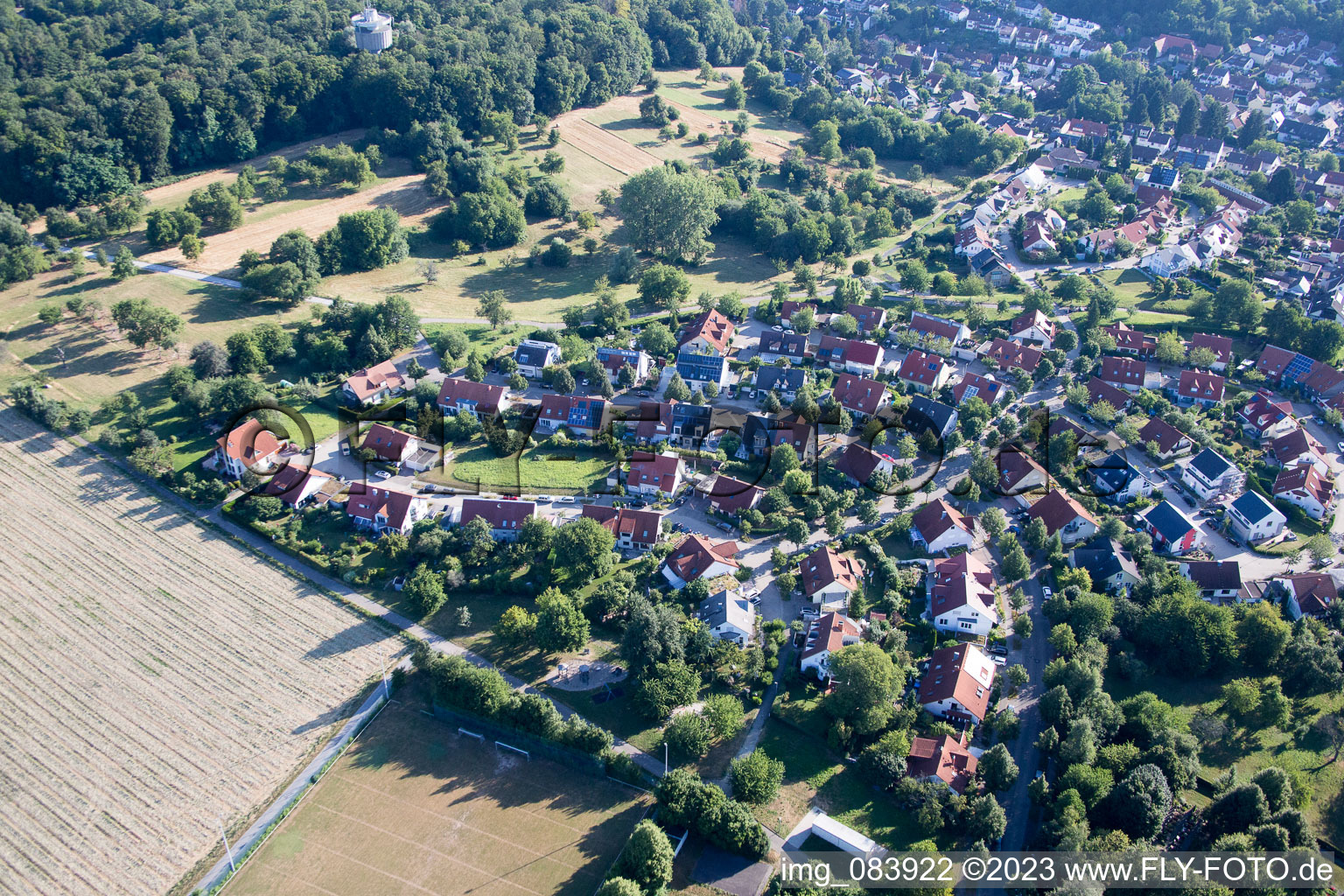 Luftbild von Ortsteil Hohenwettersbach in Karlsruhe im Bundesland Baden-Württemberg, Deutschland