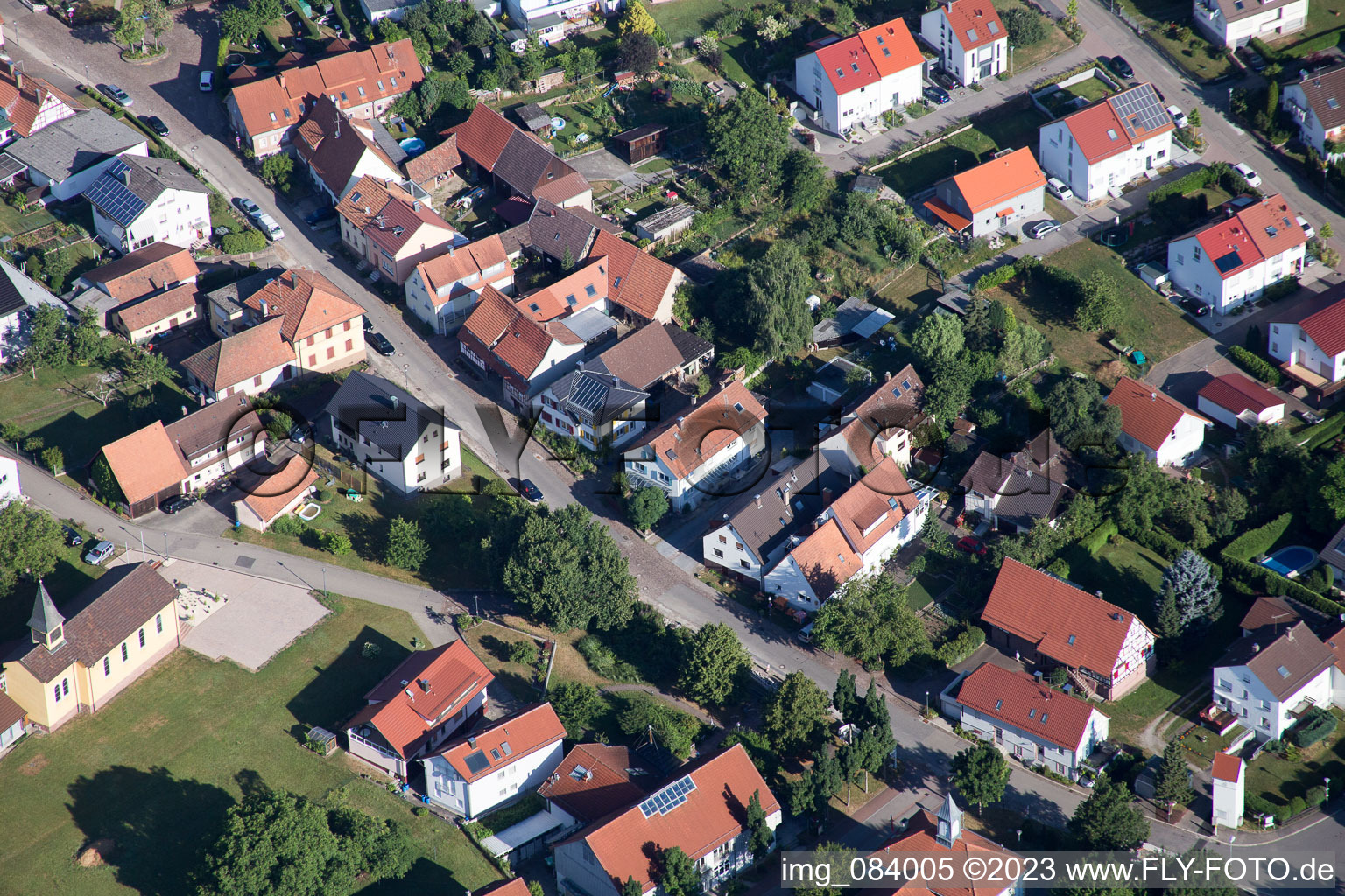 Ortsteil Schöllbronn in Ettlingen im Bundesland Baden-Württemberg, Deutschland von oben gesehen