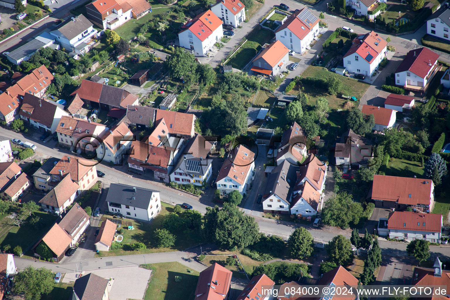 Drohnenaufname von Ortsteil Schöllbronn in Ettlingen im Bundesland Baden-Württemberg, Deutschland