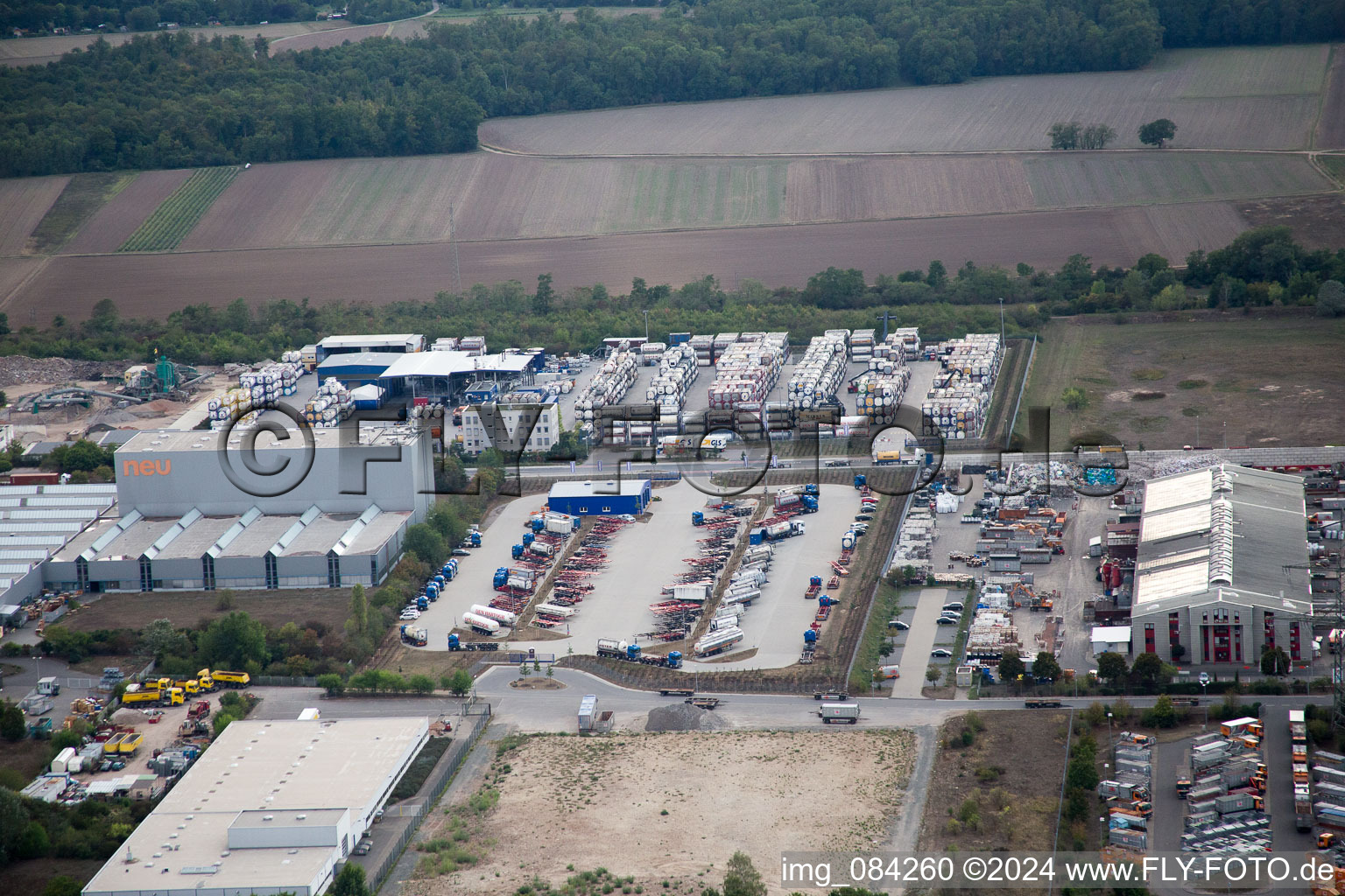 Worms, Industriegebiet Im Langgewan, Spedition Kube & Kubenz im Bundesland Rheinland-Pfalz, Deutschland