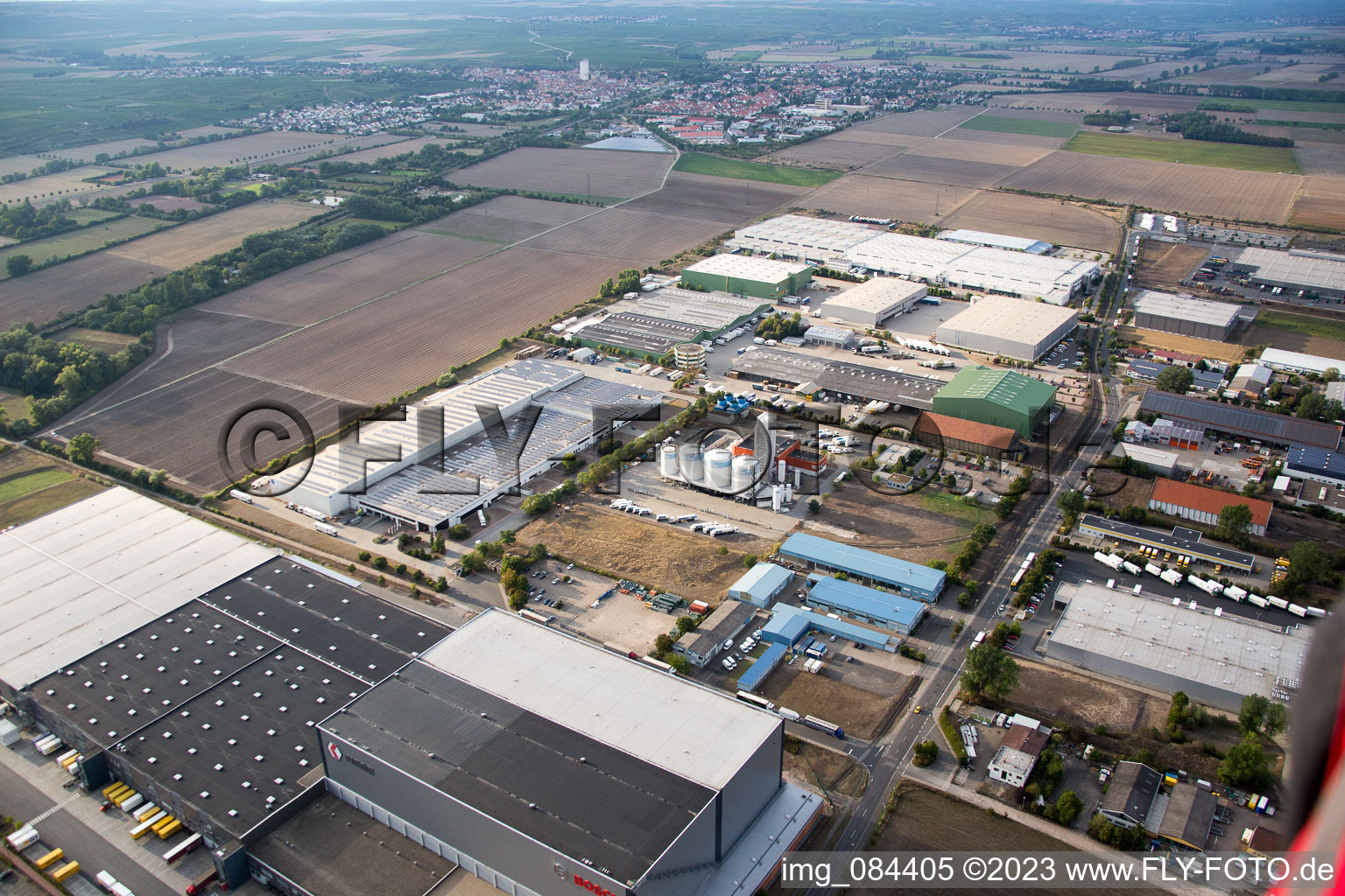 Luftbild von Bosch im Ortsteil Rheindürkheim in Worms im Bundesland Rheinland-Pfalz, Deutschland