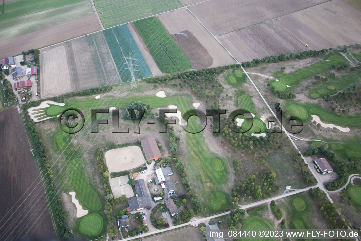 Luftaufnahme von Gelände des Golfplatz Golfpark Biblis-Wattenheim *****GOLF absolute in Wattenheim im Bundesland Hessen, Deutschland