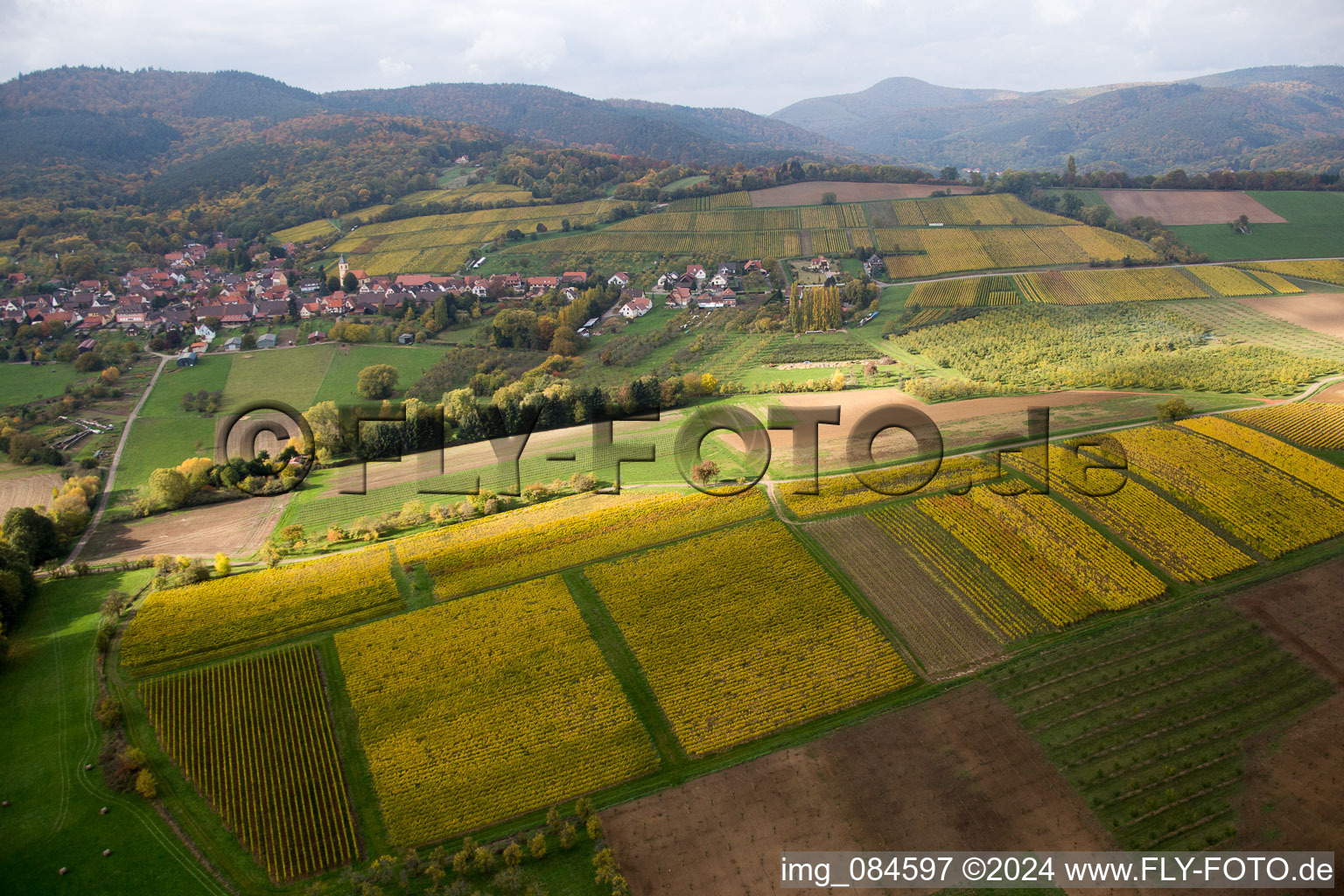 Rott im Bundesland Bas-Rhin, Frankreich von oben