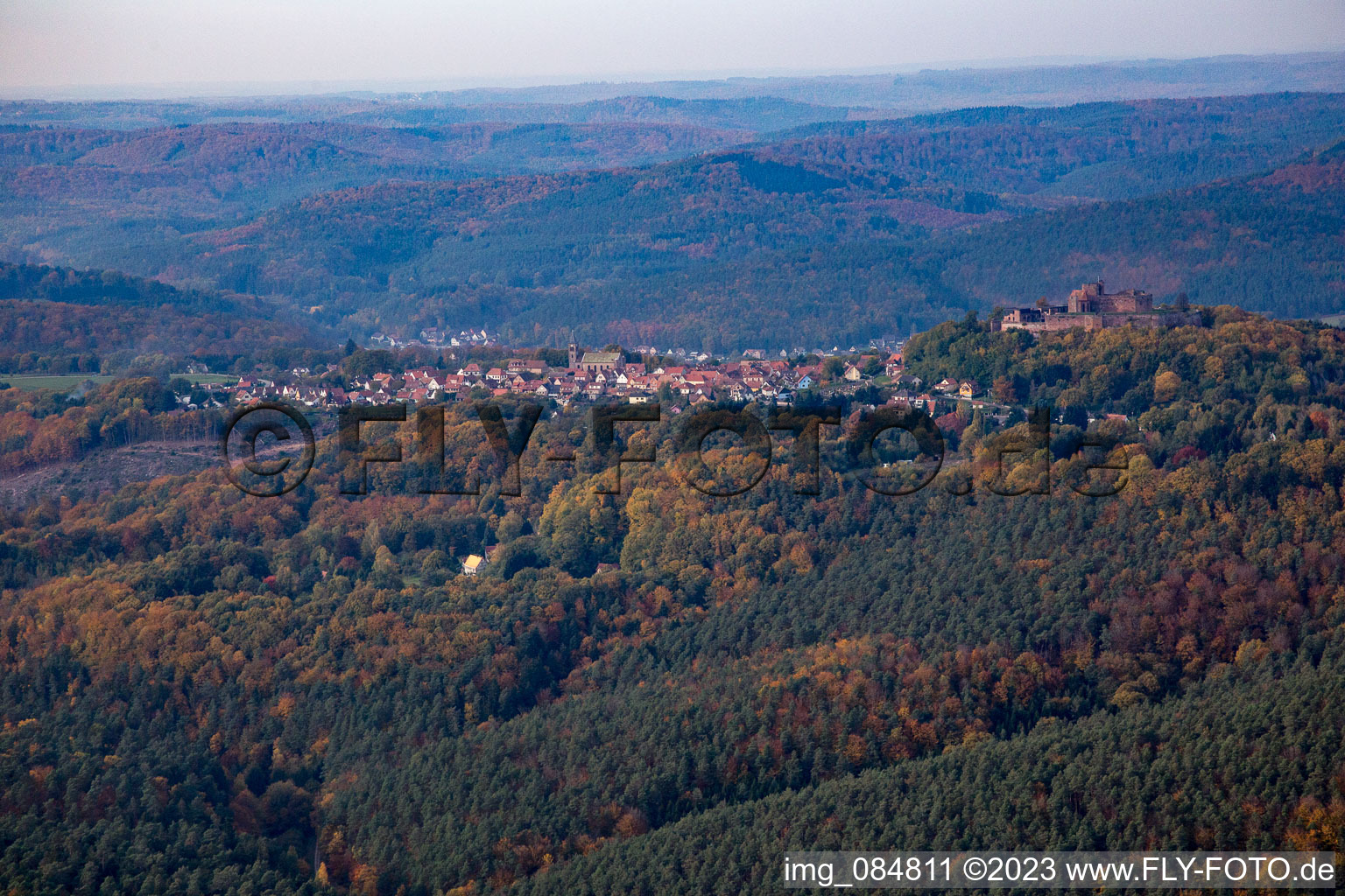 Luftbild von Lichtenberg im Bundesland Bas-Rhin, Frankreich