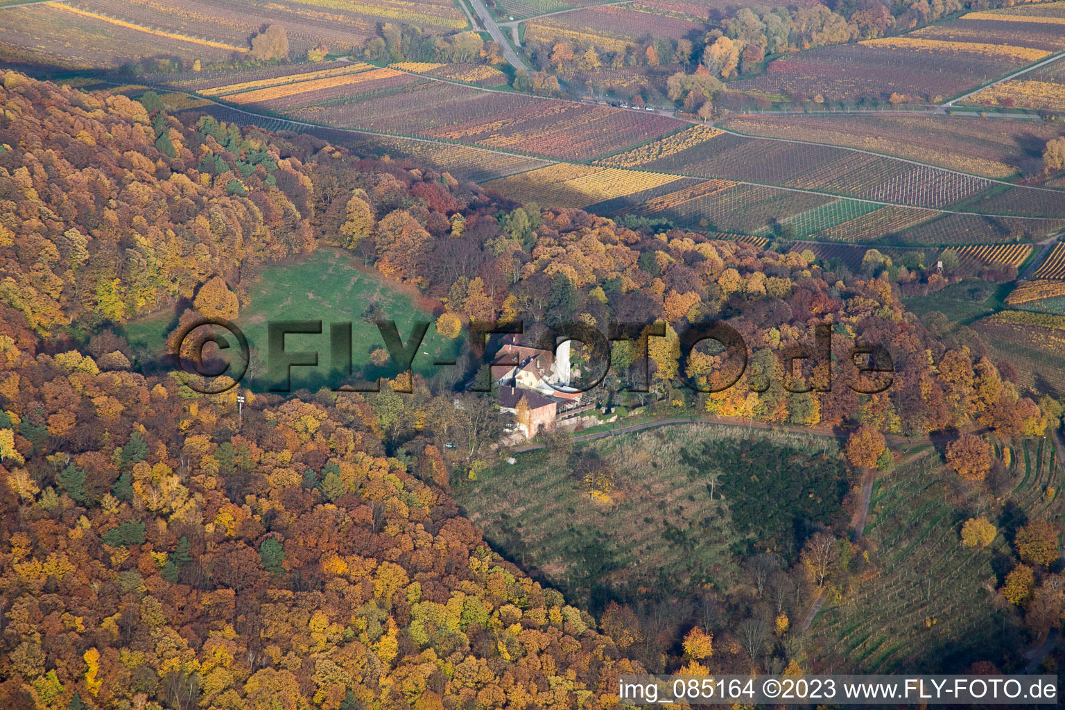 Luftbild von Leinsweiler, Slevogthof im Bundesland Rheinland-Pfalz, Deutschland