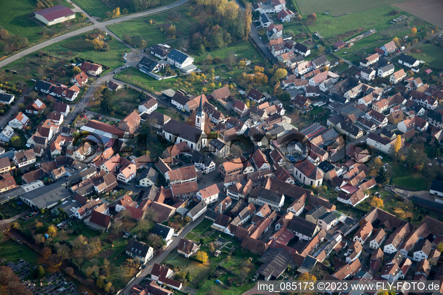Luftbild von Göcklingen im Bundesland Rheinland-Pfalz, Deutschland