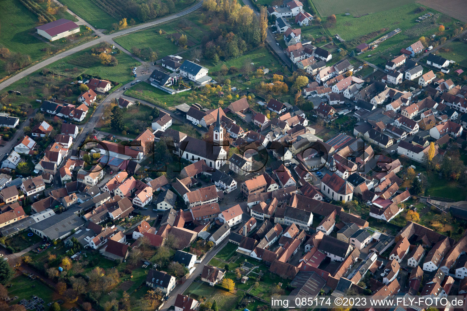 Luftaufnahme von Göcklingen im Bundesland Rheinland-Pfalz, Deutschland