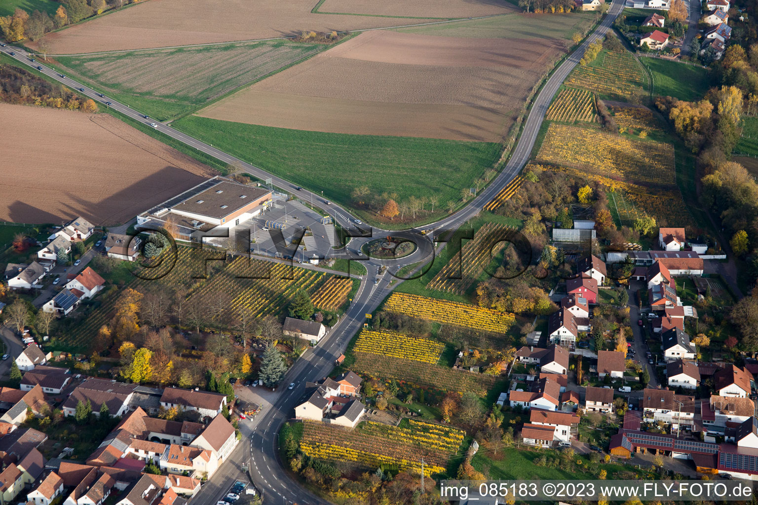 Drohnenaufname von Ortsteil Appenhofen in Billigheim-Ingenheim im Bundesland Rheinland-Pfalz, Deutschland