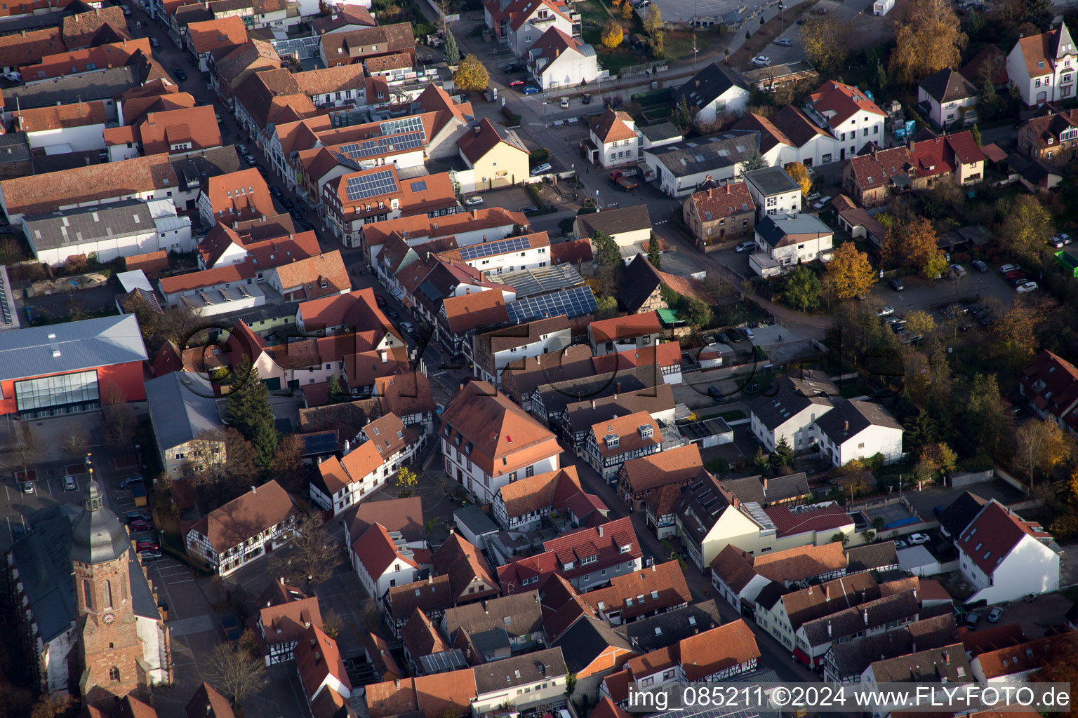 Luftbild von Rathaus in Kandel im Bundesland Rheinland-Pfalz, Deutschland