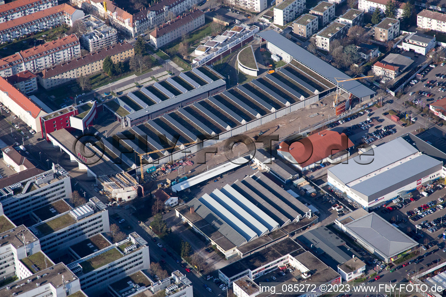 Ortsteil Rintheim in Karlsruhe im Bundesland Baden-Württemberg, Deutschland von einer Drohne aus