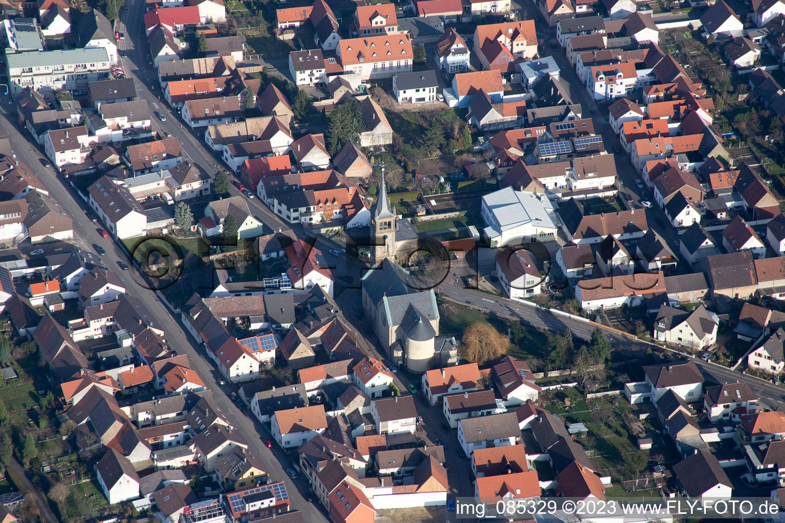 Luftaufnahme von Ortsteil Neuthard in Karlsdorf-Neuthard im Bundesland Baden-Württemberg, Deutschland