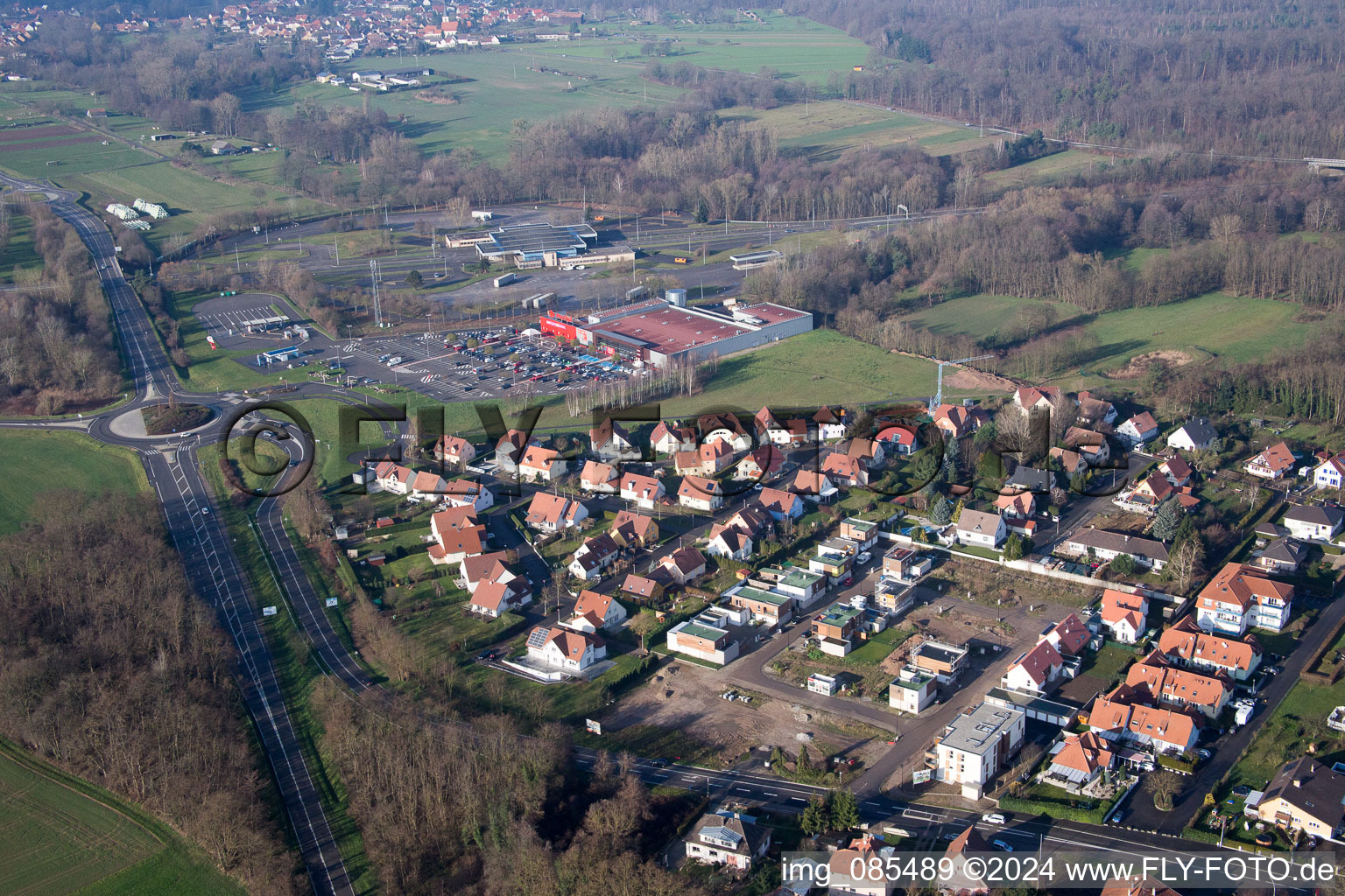 Lauterbourg im Bundesland Bas-Rhin, Frankreich von der Drohne aus gesehen