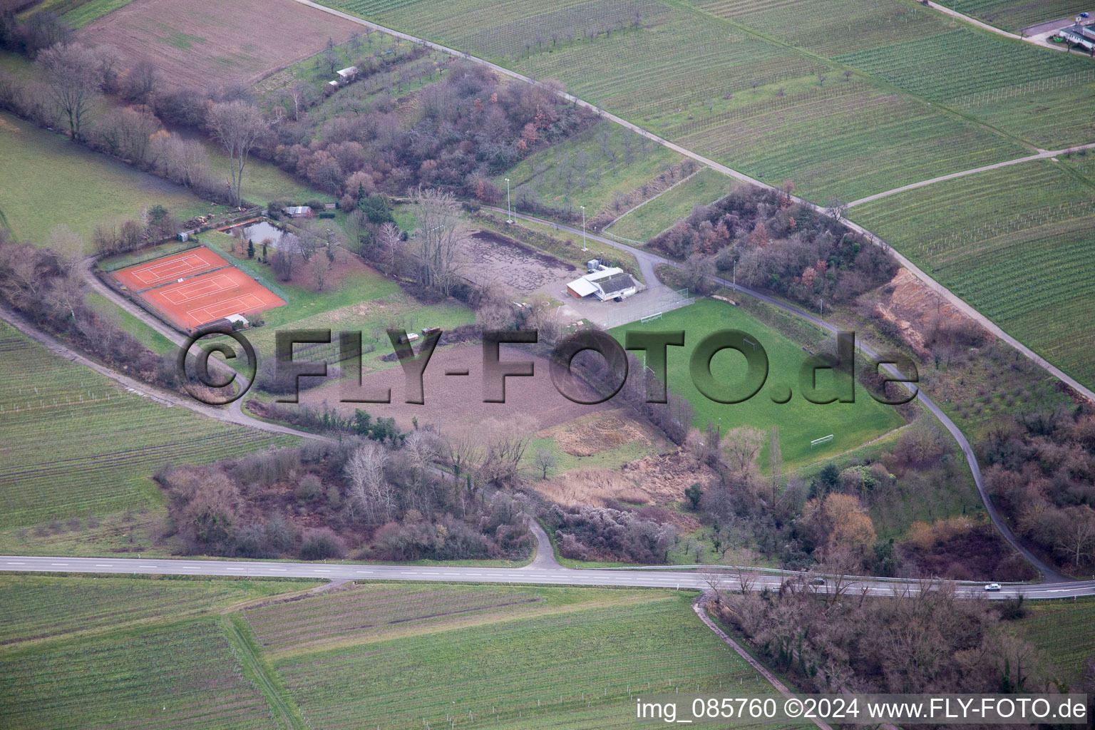 Oberotterbach, Sportplatz im Bundesland Rheinland-Pfalz, Deutschland