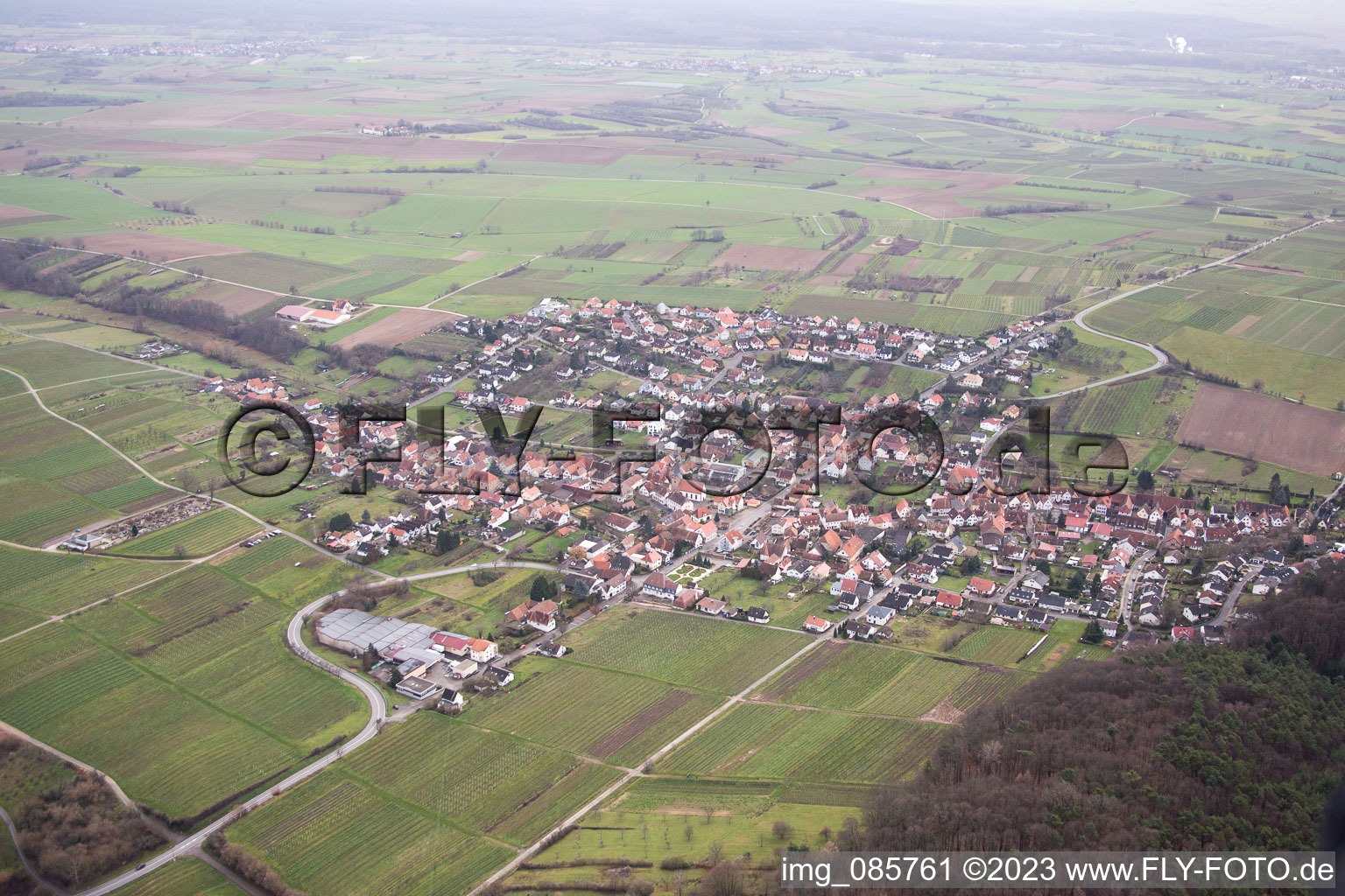 Drohnenaufname von Oberotterbach im Bundesland Rheinland-Pfalz, Deutschland