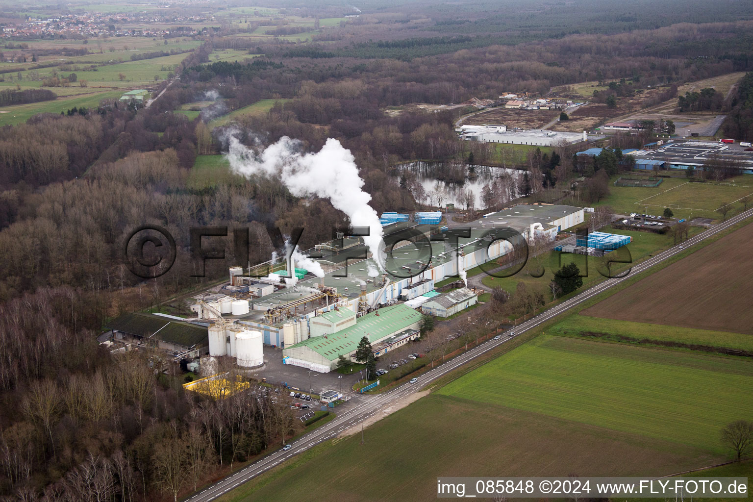 Luftbild von Sitek Insulation im Ortsteil Altenstadt in Wissembourg im Bundesland Bas-Rhin, Frankreich