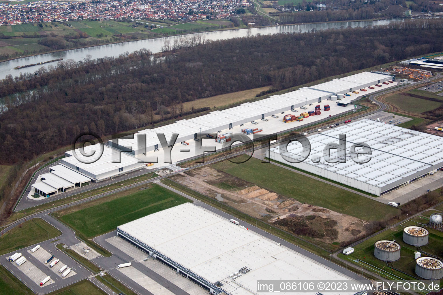 Speyer, Industriegebiet am Flugplatz im Bundesland Rheinland-Pfalz, Deutschland von oben