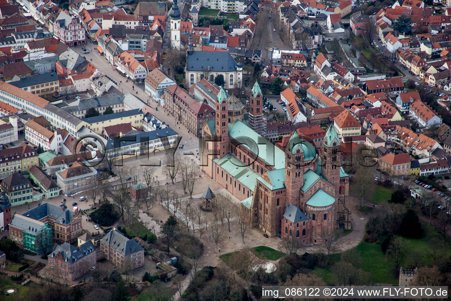 Kirchengebäude der Kathedrale Dom zu Speyer in Speyer im Bundesland Rheinland-Pfalz, Deutschland