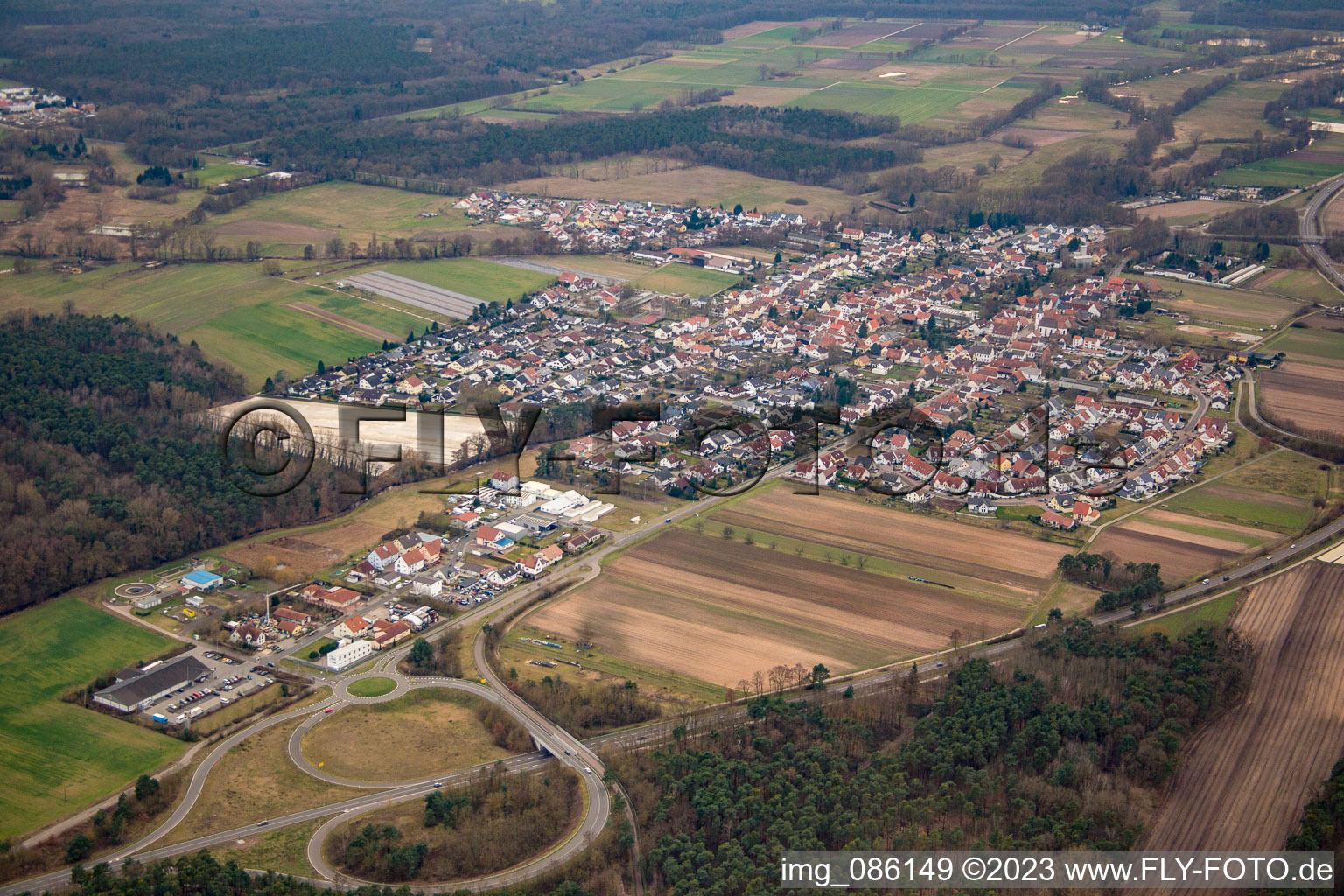 Luftaufnahme von Hanhofen im Bundesland Rheinland-Pfalz, Deutschland