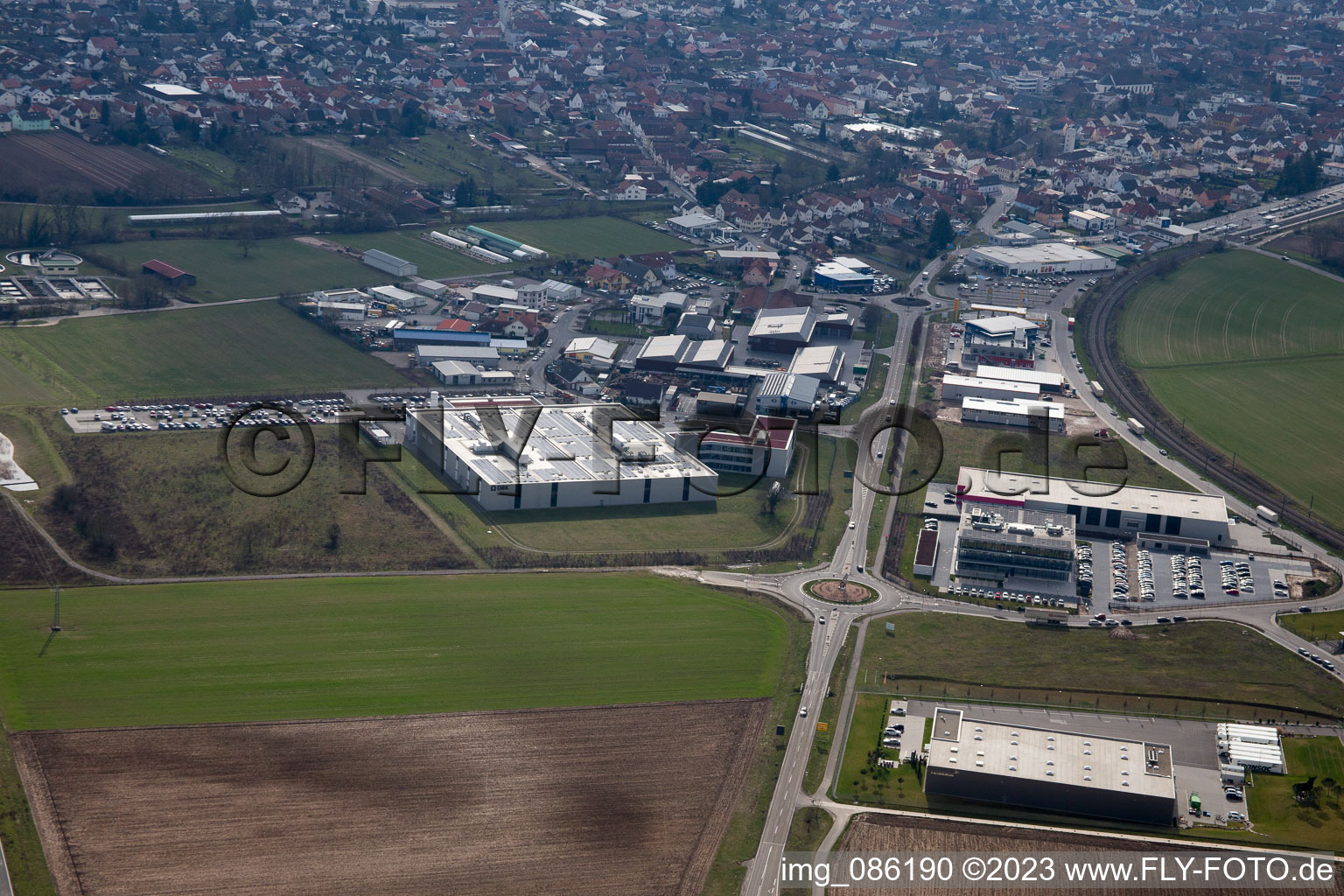 Rülzheim im Bundesland Rheinland-Pfalz, Deutschland aus der Luft betrachtet