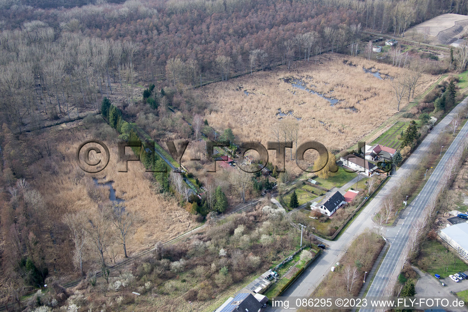 Luftaufnahme von Am Bruhrain im Ortsteil Neudorf in Graben-Neudorf im Bundesland Baden-Württemberg, Deutschland