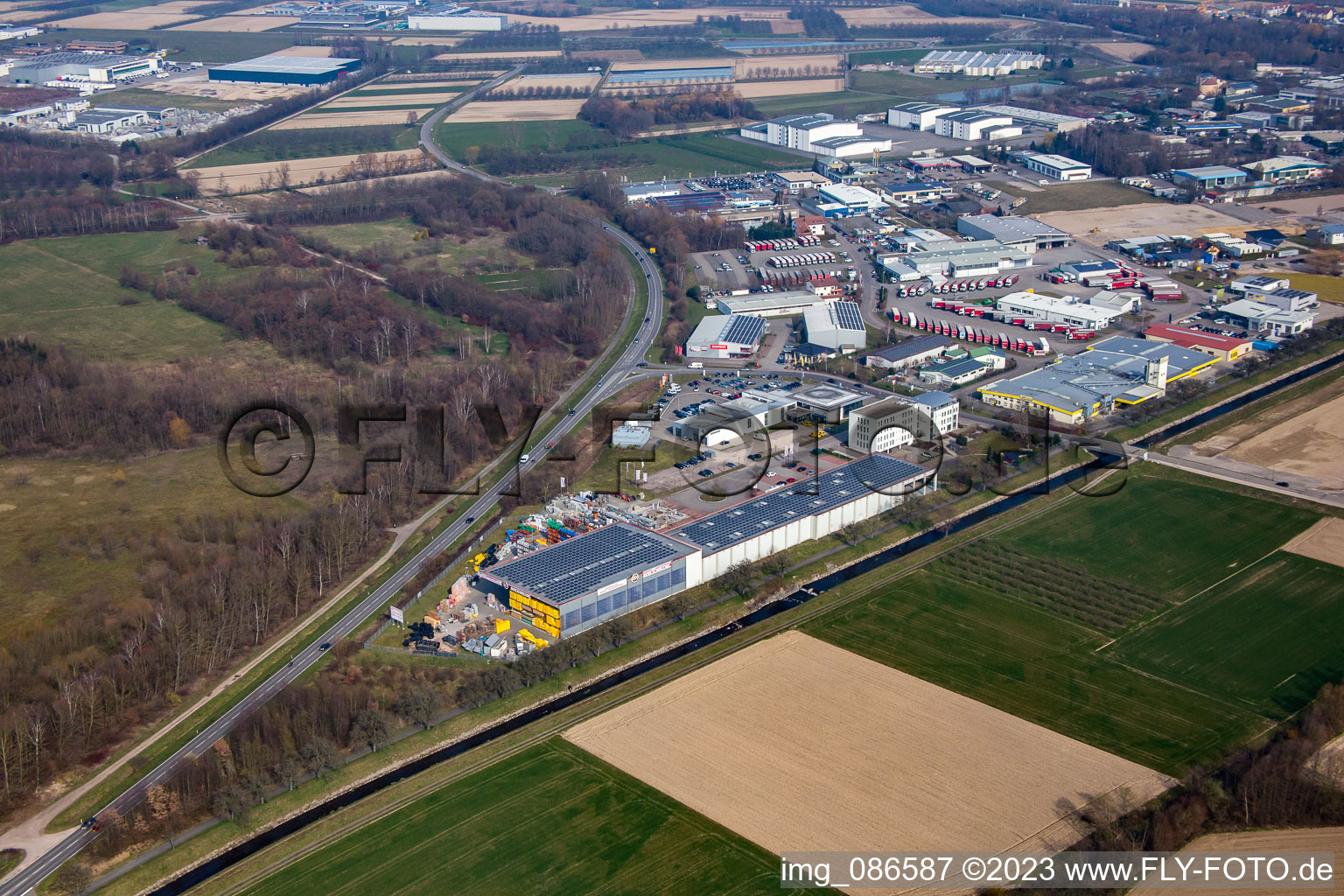 Luftbild von Wertheimer Baustoffe an der Acher im Ortsteil Fautenbach in Achern im Bundesland Baden-Württemberg, Deutschland