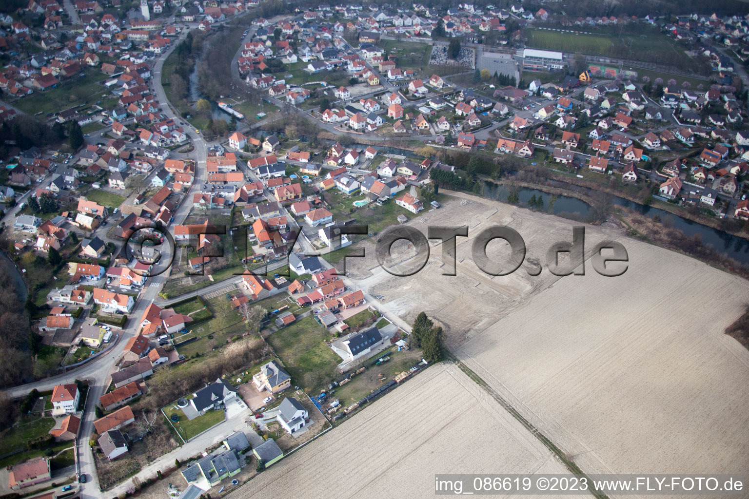 Luftaufnahme von Offendorf im Bundesland Bas-Rhin, Frankreich