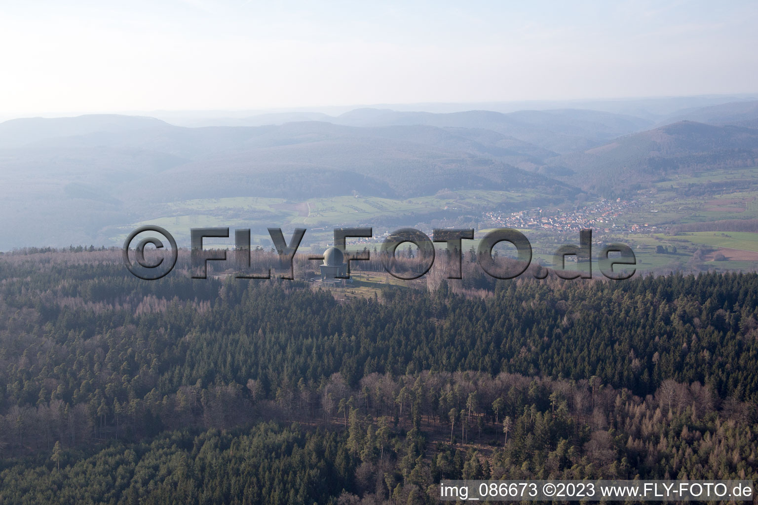 Lampertsloch im Bundesland Bas-Rhin, Frankreich von oben gesehen