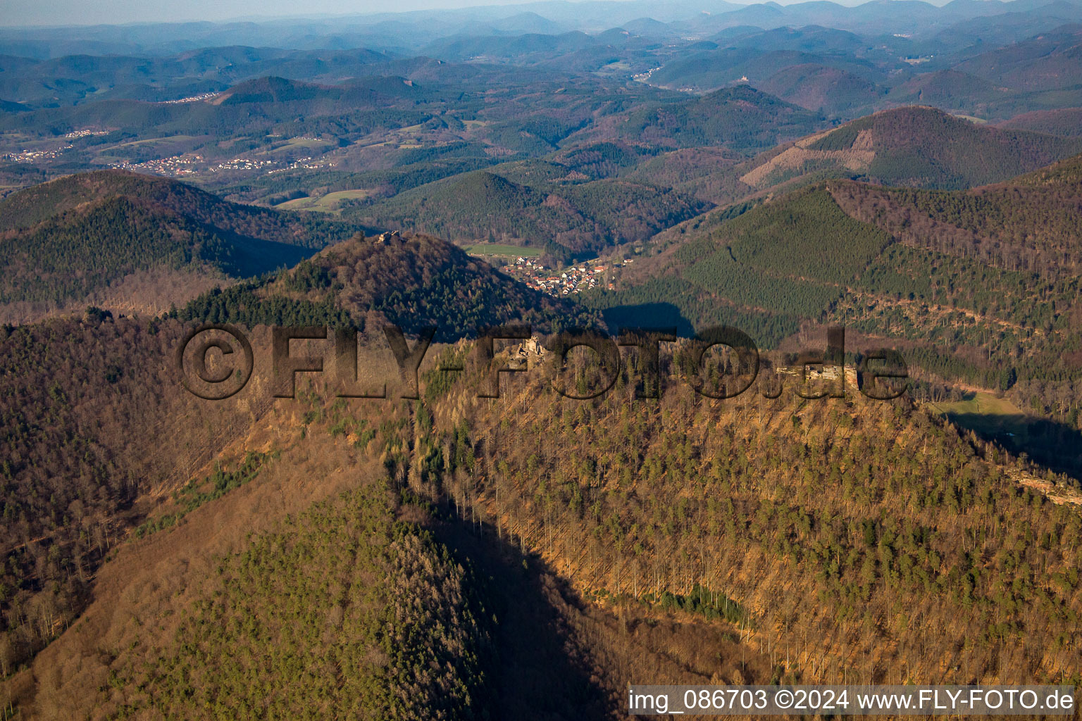 Löwenstein, Hohenburg und Wegelnburg in Wingen im Bundesland Bas-Rhin, Frankreich