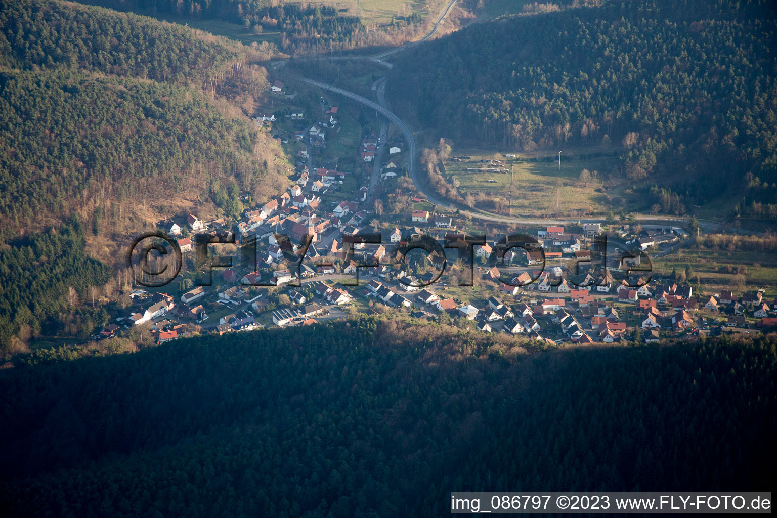 Luftbild von Lug im Bundesland Rheinland-Pfalz, Deutschland