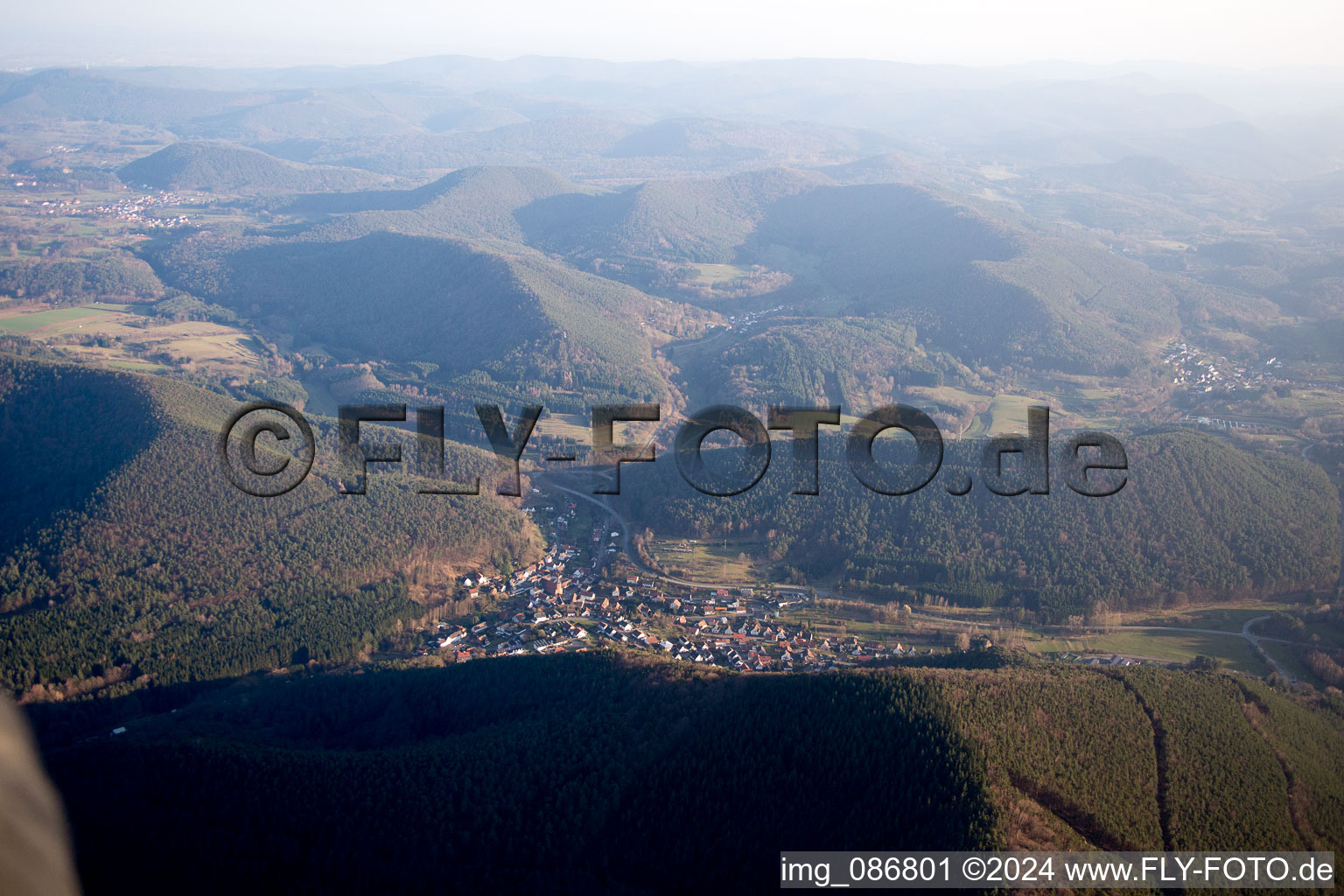 Lug im Bundesland Rheinland-Pfalz, Deutschland aus der Luft