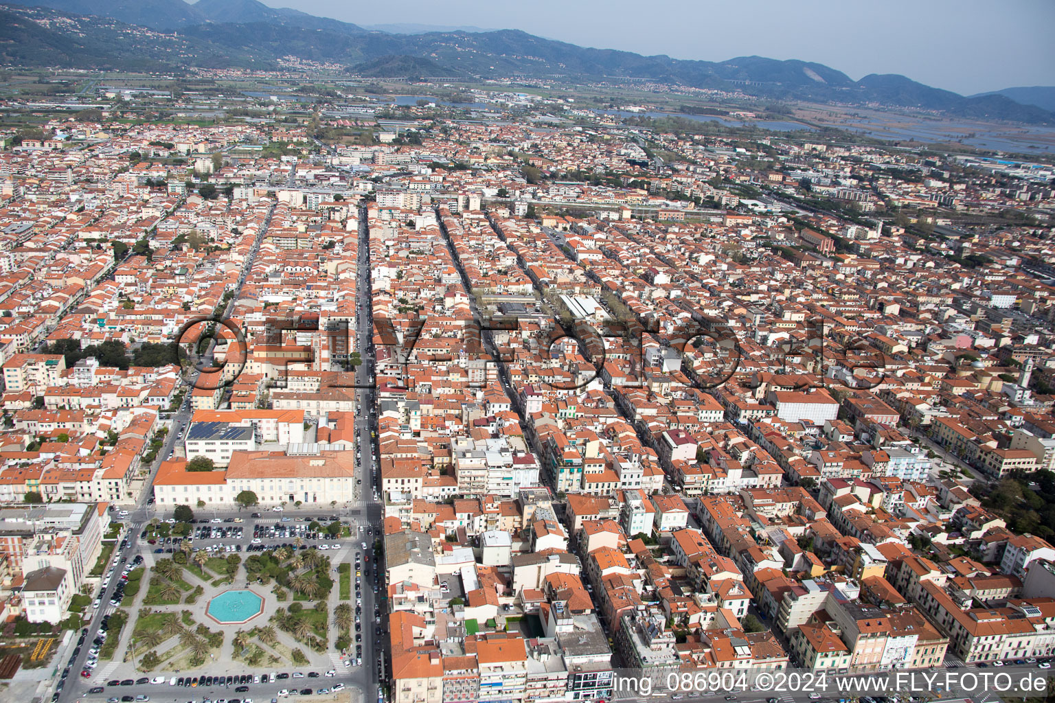 Viareggio im Bundesland Toscana, Italien von einer Drohne aus