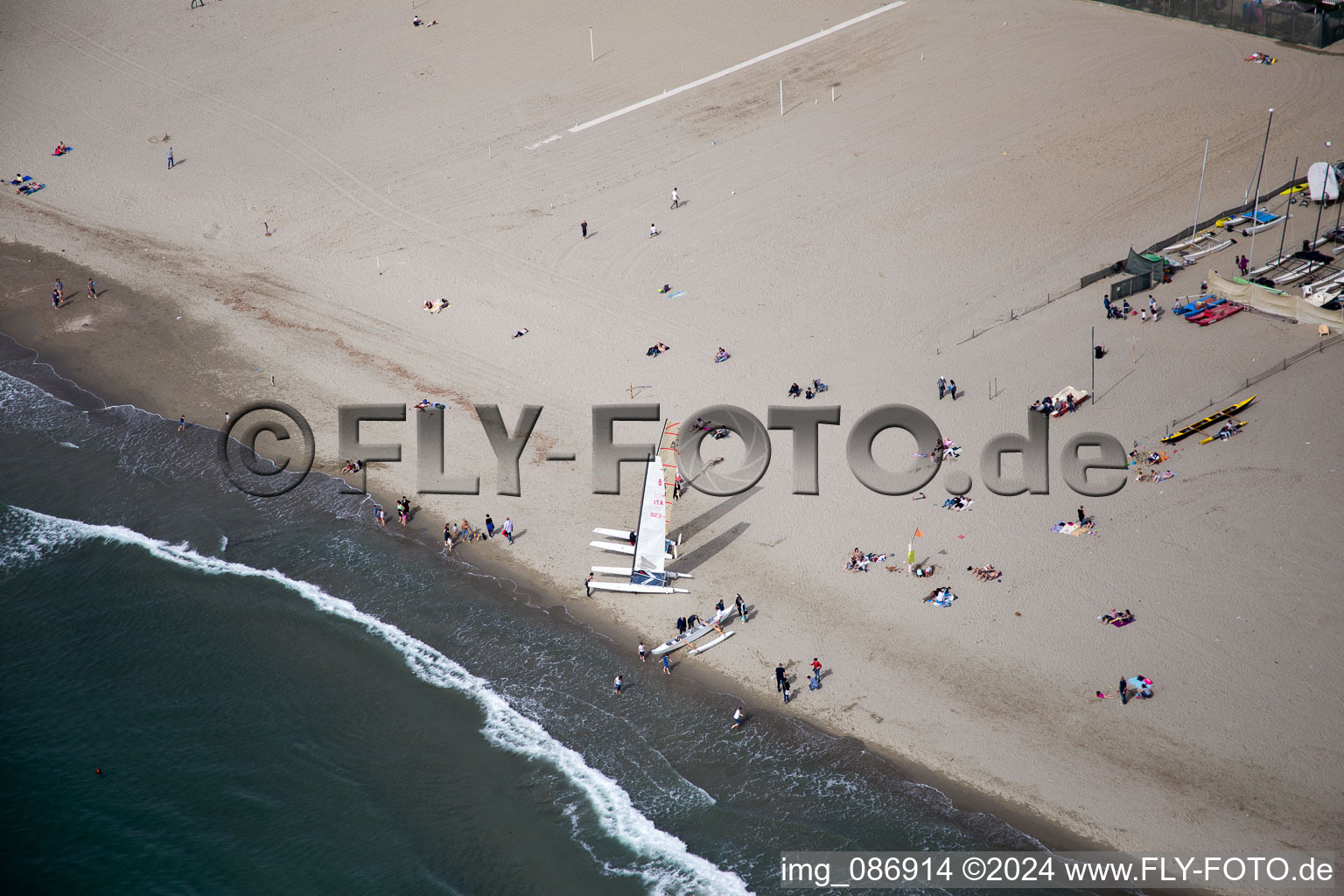 Schrägluftbild von Lido di Camaiore(I-Toskana) im Bundesland Toscana, Italien