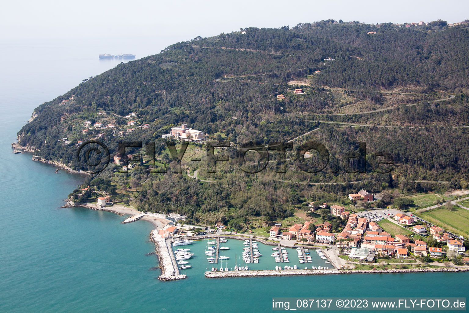 Luftbild von Fiumaretta di Ameglia im Bundesland Liguria, Italien