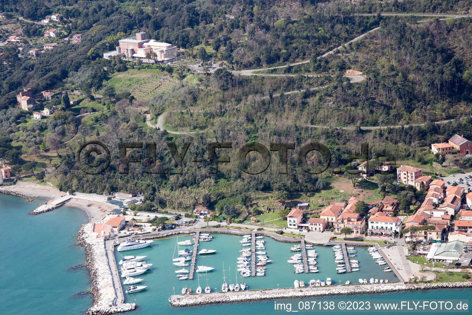 Luftaufnahme von Fiumaretta di Ameglia im Bundesland Liguria, Italien