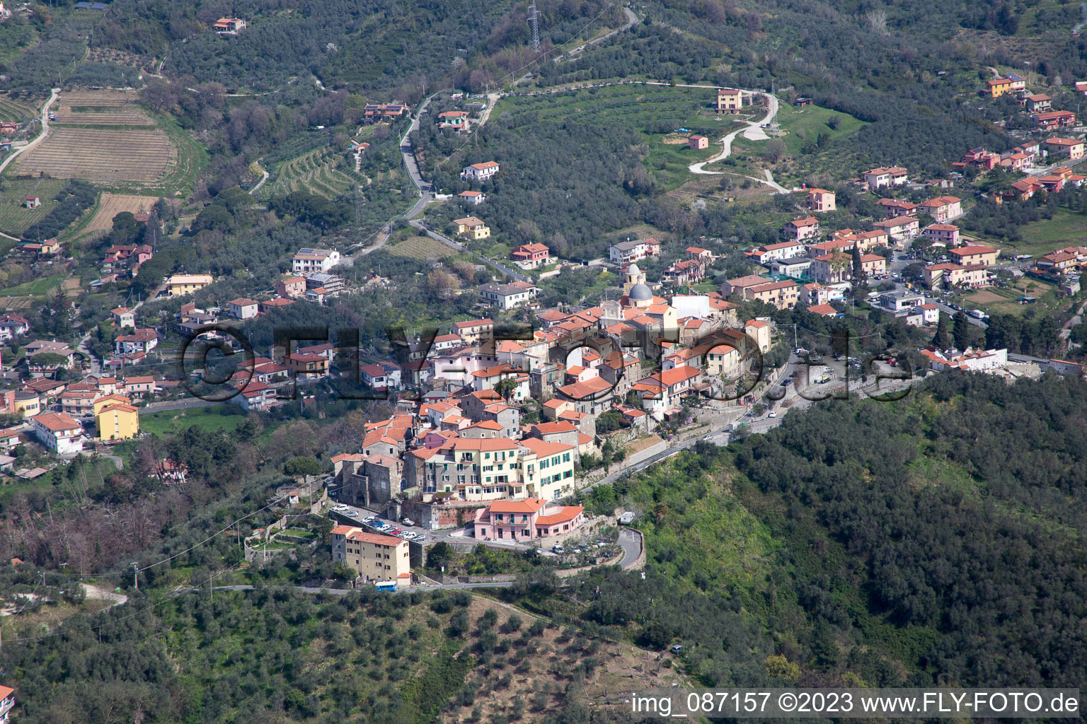 Nicola(I-Ligurien) im Bundesland Liguria, Italien aus der Luft
