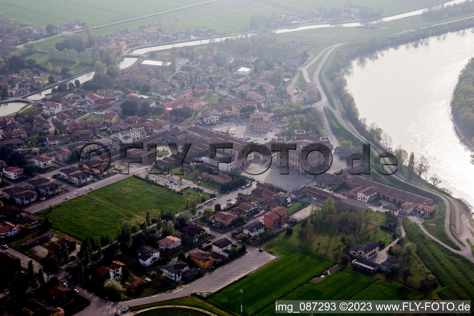 Luftbild von Mesola im Bundesland Emilia-Romagna, Italien