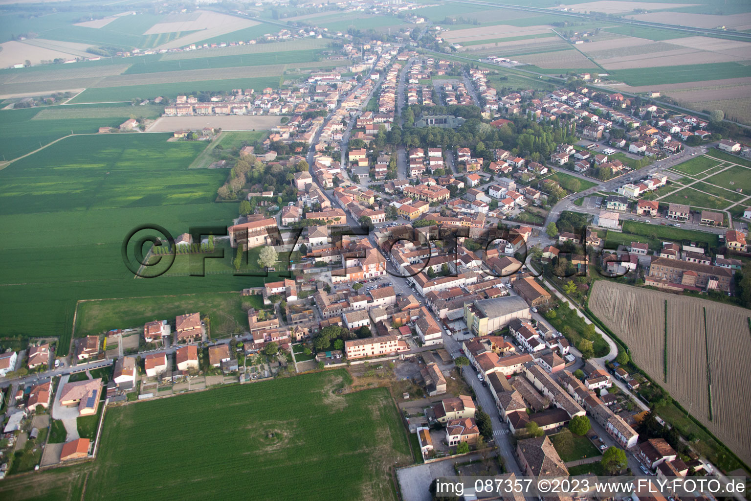 Luftaufnahme von Sant'Alberto im Bundesland Emilia-Romagna, Italien